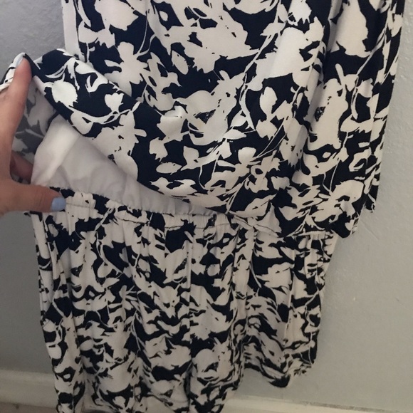 Romper - Picture 3 of 5